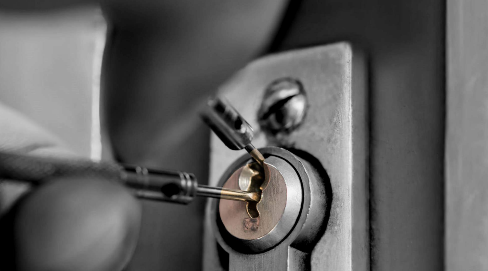 Everything to Know Before You Hire a Locksmith